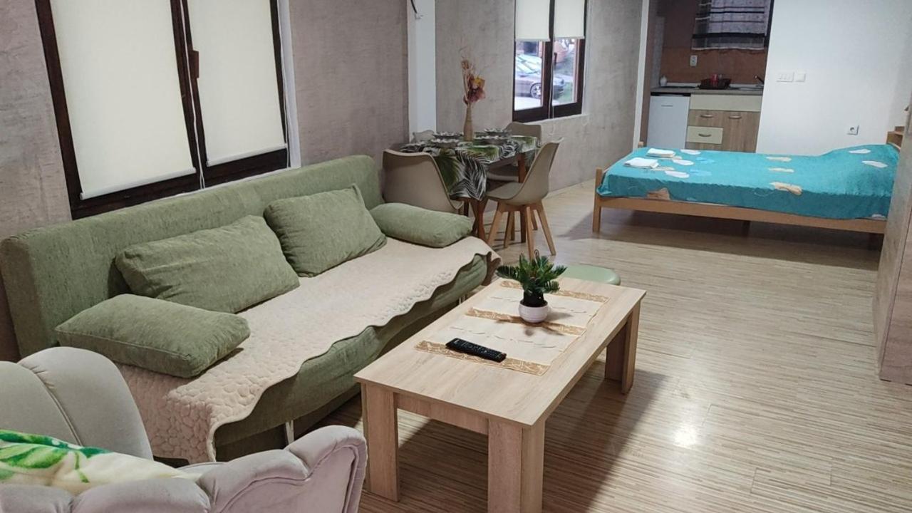 Guest House Stevovski Elshani ภายนอก รูปภาพ