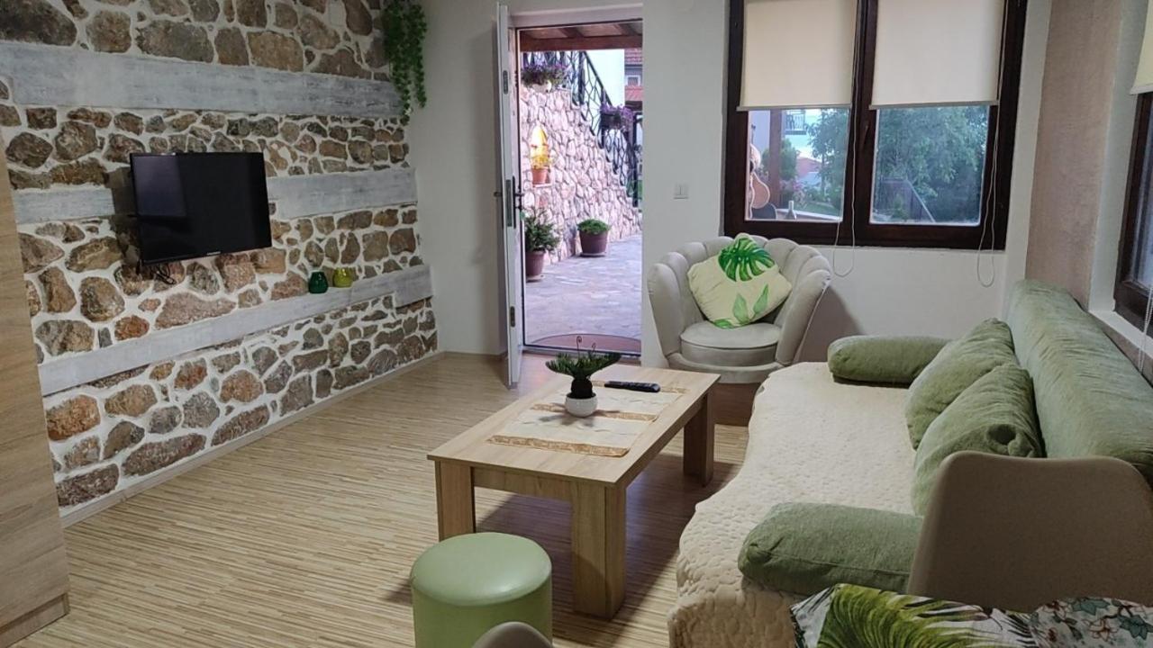 Guest House Stevovski Elshani ภายนอก รูปภาพ